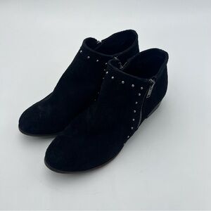 Minnetonka Boots Womens Size 9 Black Suede Studded Leather Ankle Booties Zips DG